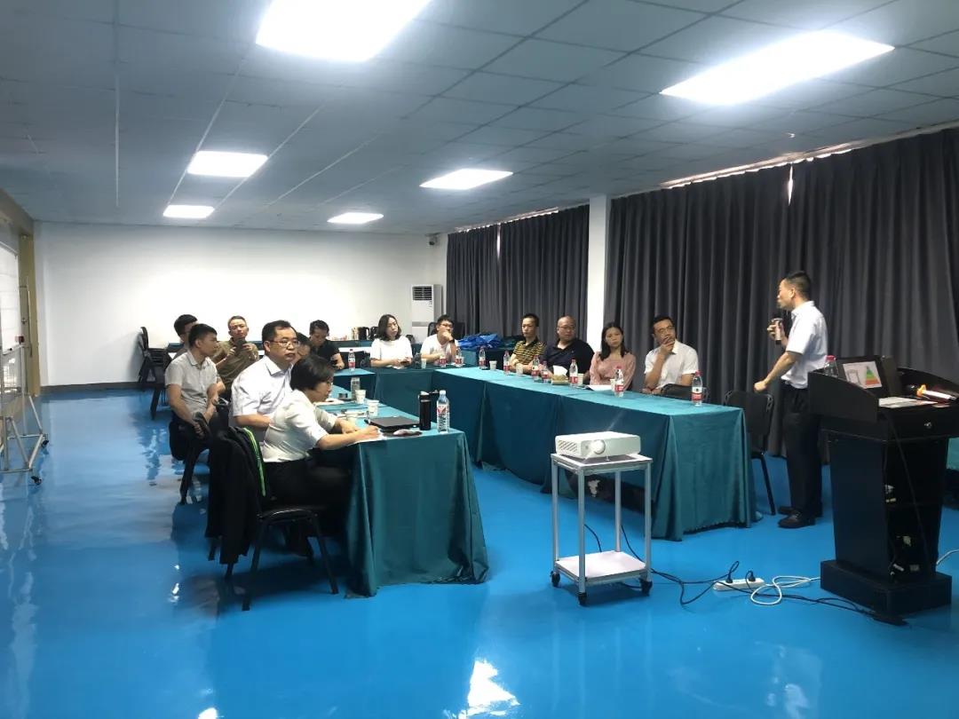 精益沙龙《制造业持续改善的原动力&mdash;&mdash;精益LCIA低成本自働化》在宁波迪亚成功举办！